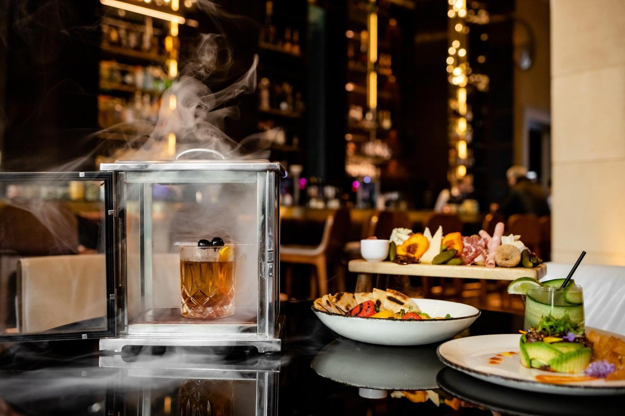 ホテル クレッセント コート ダラス エクステリア 写真